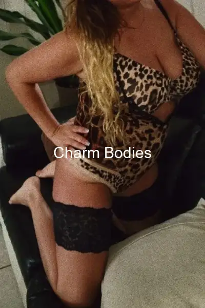 Aurelie - Escorte Girl Carrières sous poissy