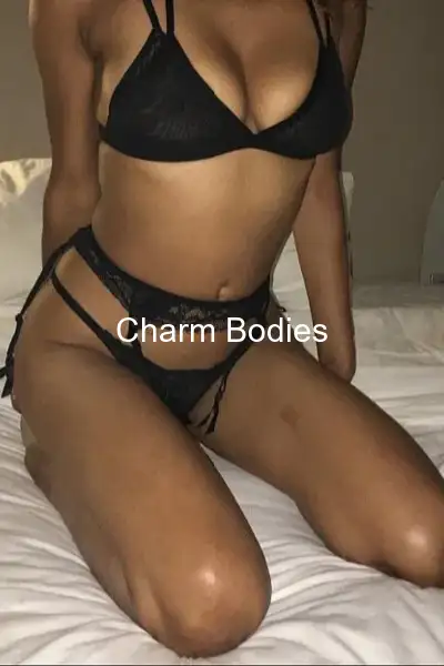 Leila Montpellier - Escort Mädchen Montpellier