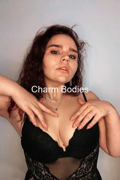 Adele - Escort Mädchen 4éme Arrondissement de Hôtel de Ville