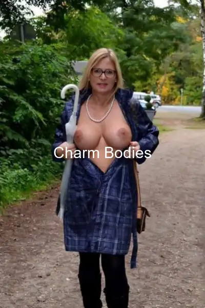 BONNE SUCEUSE - Escort Mädchen Bayeux