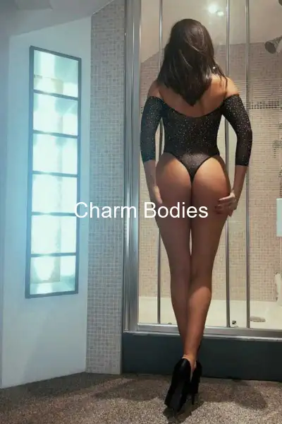 Paola - Escort Mädchen Nantes