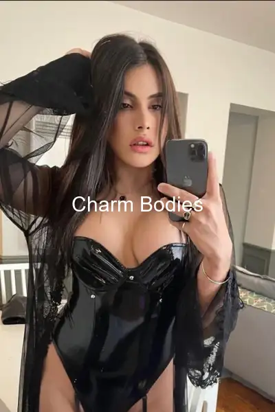 Laurianne - Escort Mädchen Clermont Ferrand