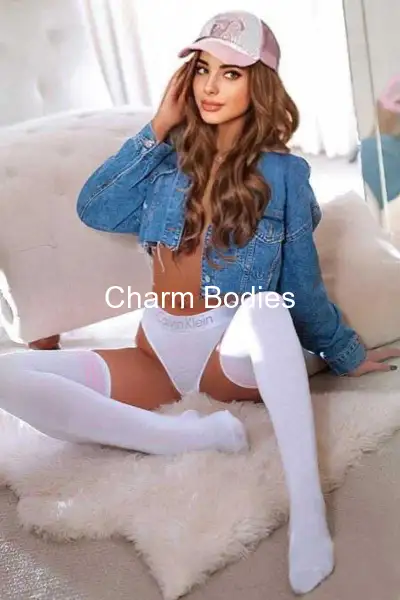 Monica - Escort Mädchen Dijon