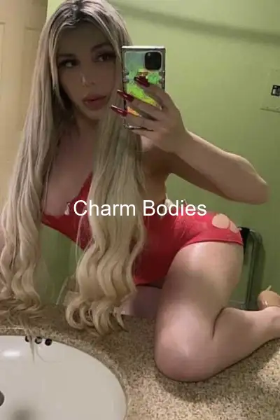 LUCIANA A CANNES XXL - 2