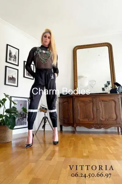 VITTORIA DOMINATRICE - 9