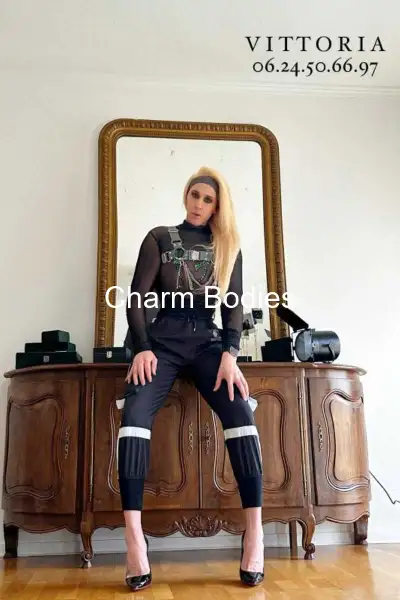 VITTORIA DOMINATRICE - 8