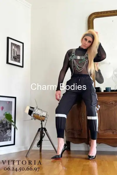 VITTORIA DOMINATRICE - 7