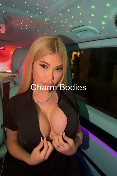 Bella Le Sein Barbie - 5