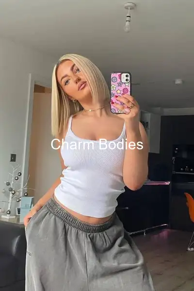 Violetta67 - Escort Girl 4éme Arrondissement de Hôtel de Ville