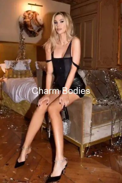 Sara - Escort Mädchen Paris