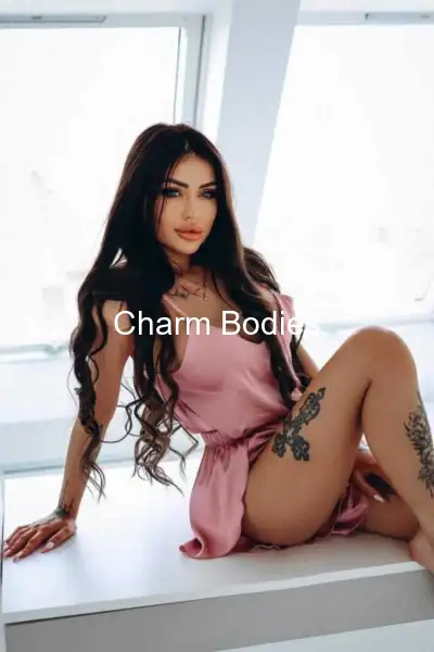 Milana - Escort Mädchen Paris