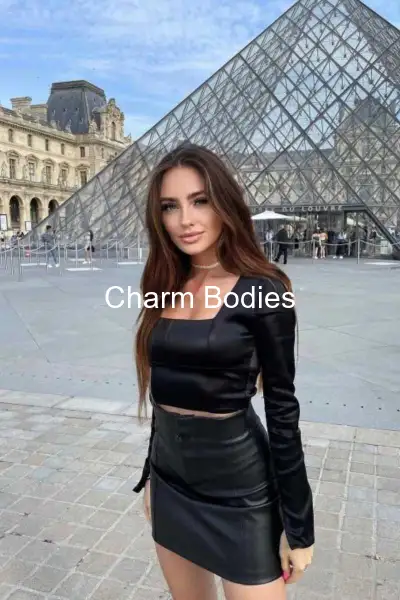 AVA - Escort Mädchen Paris