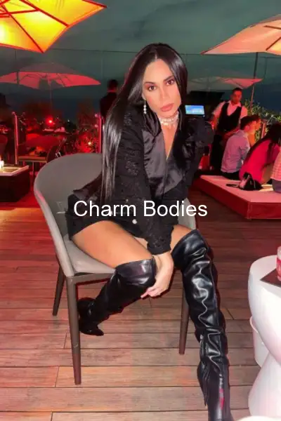 Lay - Escort Mädchen Paris