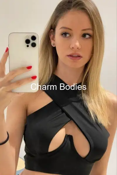 LARA - Escort Mädchen Paris