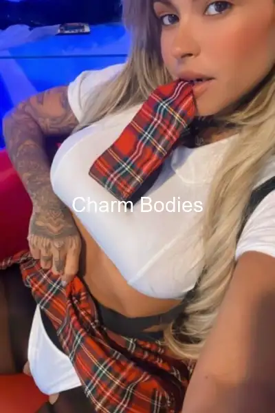 Antonella - Escort Mädchen Brest