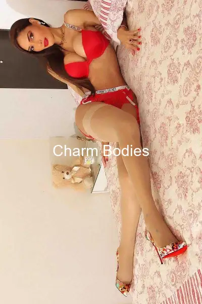 Camila Kardashian - 9