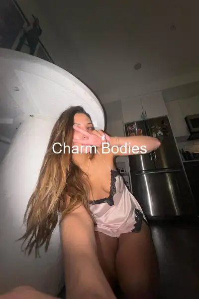 Patricia - Escort Mädchen Anneyron