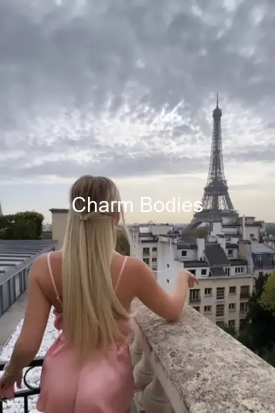 Bombasse Blonde - Escort Girl Gaillard