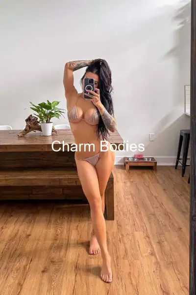 Julie - Escort Girl Cannes