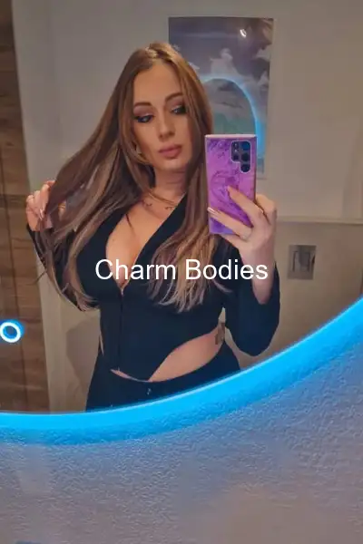 Carmene - Escort Mädchen Tours
