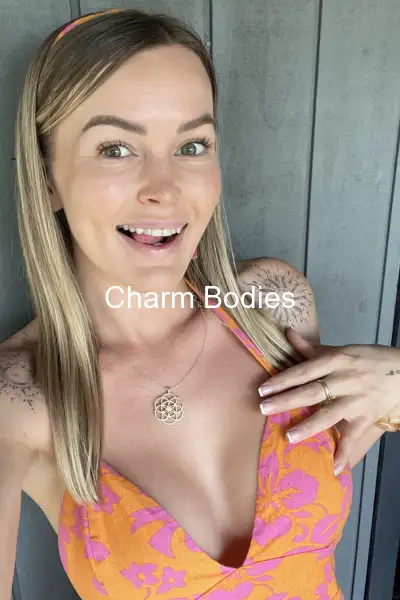 Corine - Escort Girl Aubervilliers
