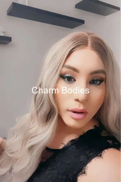 Sexy latina korinna - 7