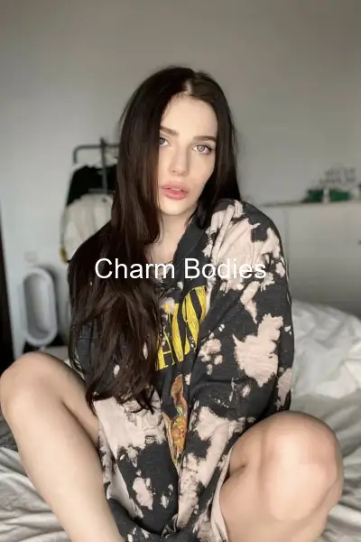 Loren lore - Escort Girl Tours