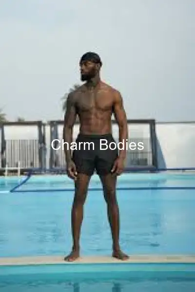 Escorte Boy gratuit uniquement pour les femmes - 2