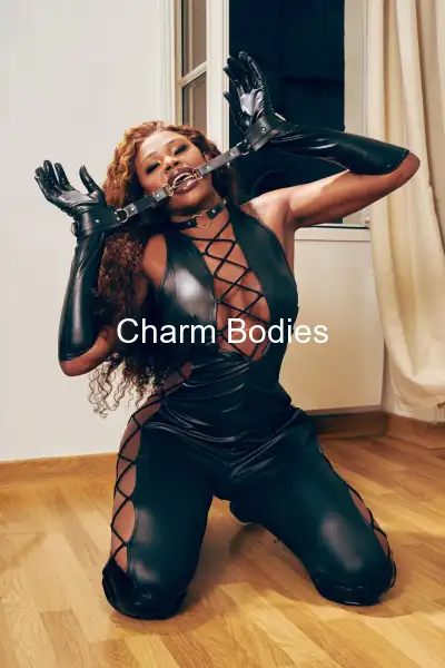 Trans Belle Black 22cm bien dur actif passif - 18