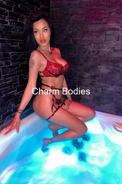 Poupeejade - Escort Girl Aubagne