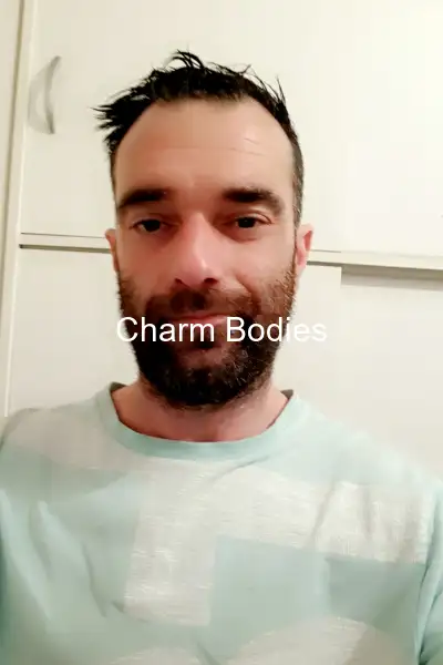 Coumcoum17 - Escort Male Saint Jean de Monts