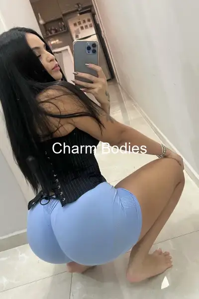Emilly - Escort Mädchen Paris