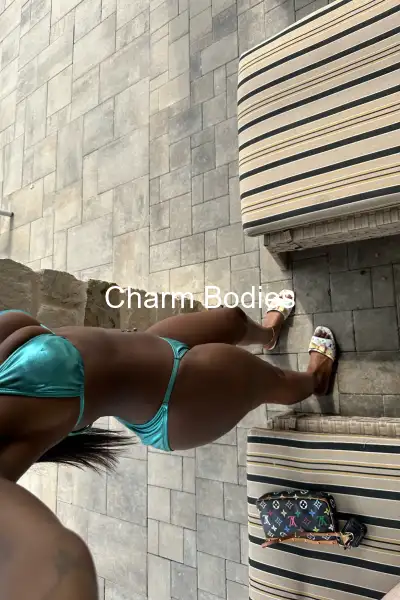 Ayanna - Escorte Girl Saint Malo