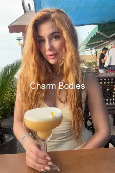 Lamia - Escorte Girl Bourg les Valence