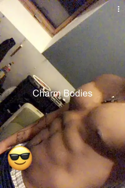 Niik - Escorte Male Roissy en France