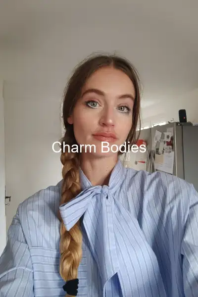 Coline calling - Escorte Girl Paris