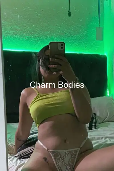 Chella - Escort Mädchen Bayeux