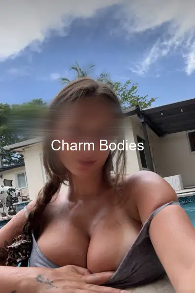 Laury - Escort Girl Lille