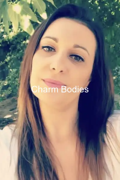 Laura - Escort Girl Évry