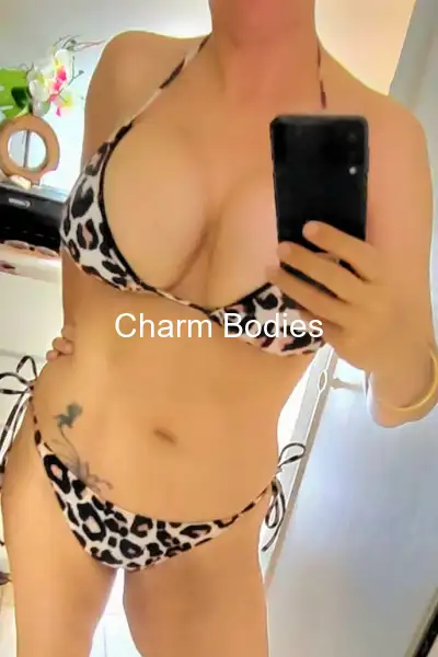 Nadia belle orientale - Escort Girl Montpellier