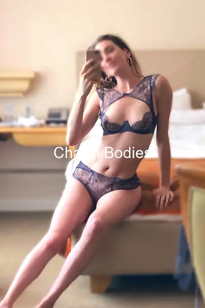 Lola Blomel - Escorte Girl Pontarlier