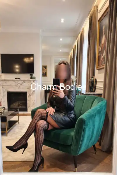 Moniqa - Escort Mädchen Lyon