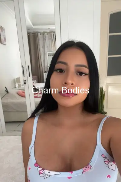 Chloe Colombie 75 - 9