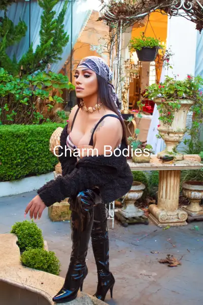 Rafaella ferrary - 4