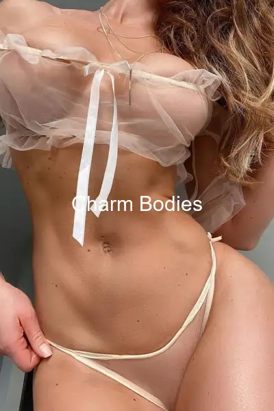 Karena Erotic Trantic Massage - 3