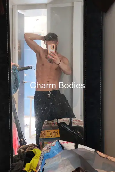 Jovanni - Escort Male Istres