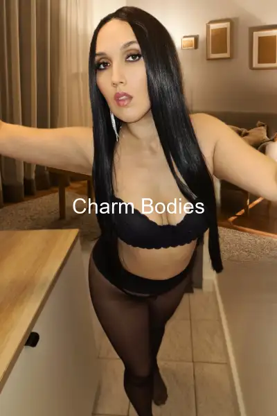 LEONA - Escorte Girl 18e Arrondissement des Buttes Montmartre