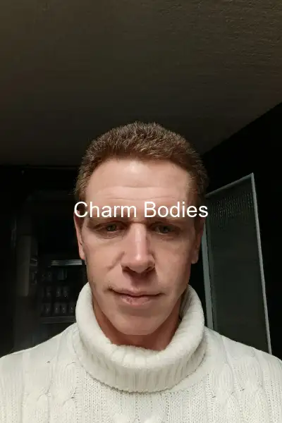 Rom1S - Escort Male Isle