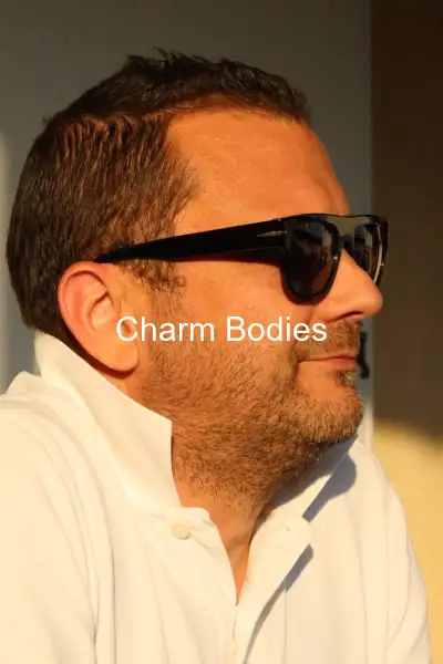 Alexandrovoss - Escorte Male Orange