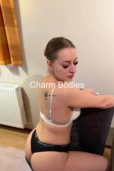 Floriane - Escort Girl Avignon
